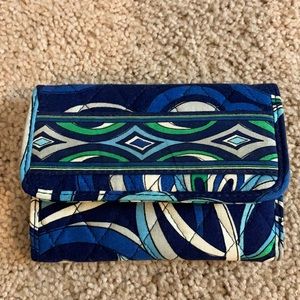 Brand new Vera Bradley Cloth Wallet